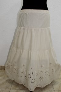 yubka-s-oborkami-sittsevaya